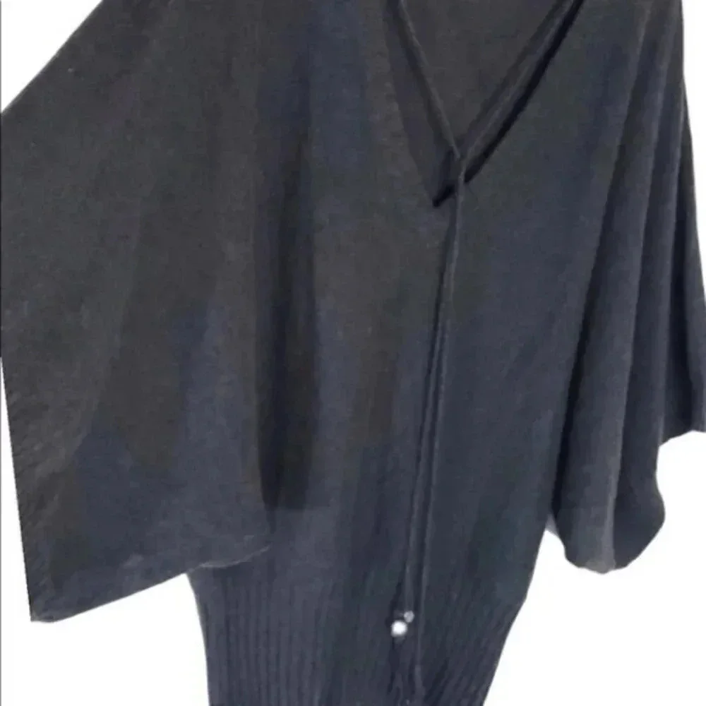 Y2K‎ LaROK Cashmere Blend Sweater S Charcoal Gray Batwing V-Neck Tassel Tie Boho